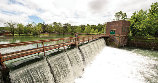 Why You Should Drop Everything and Visit Mammoth Spring, Arkansas (Yes, Even You, Carl)