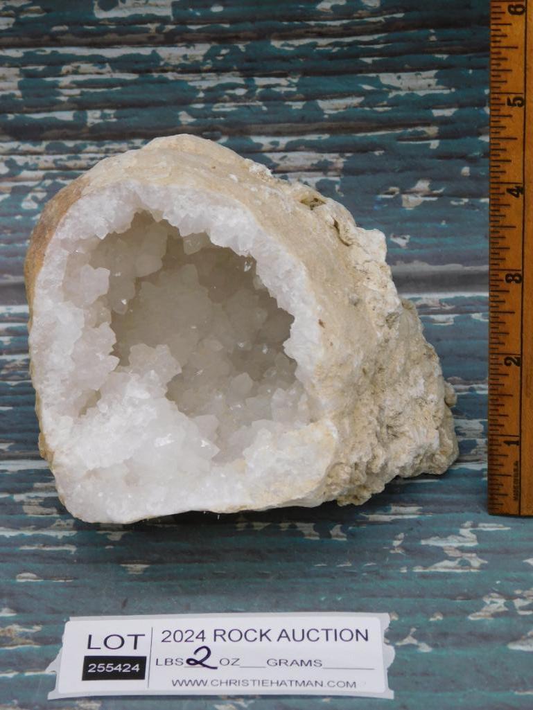 GEODE ROCK STONE LAPIDARY SPECIMEN