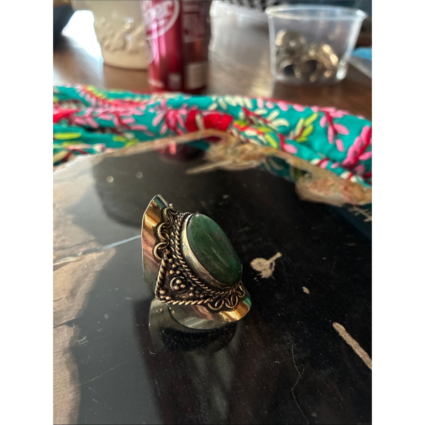 Green Stone Vintage-Style Oval Cocktail Ring