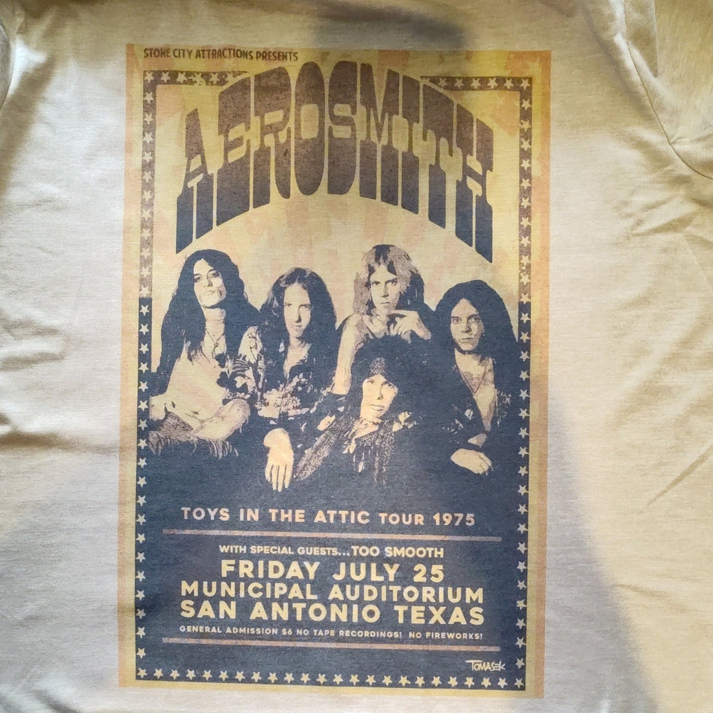 Aerosmith Toys in the Attic Tour 1975 San Antonio Concert T-Shirt