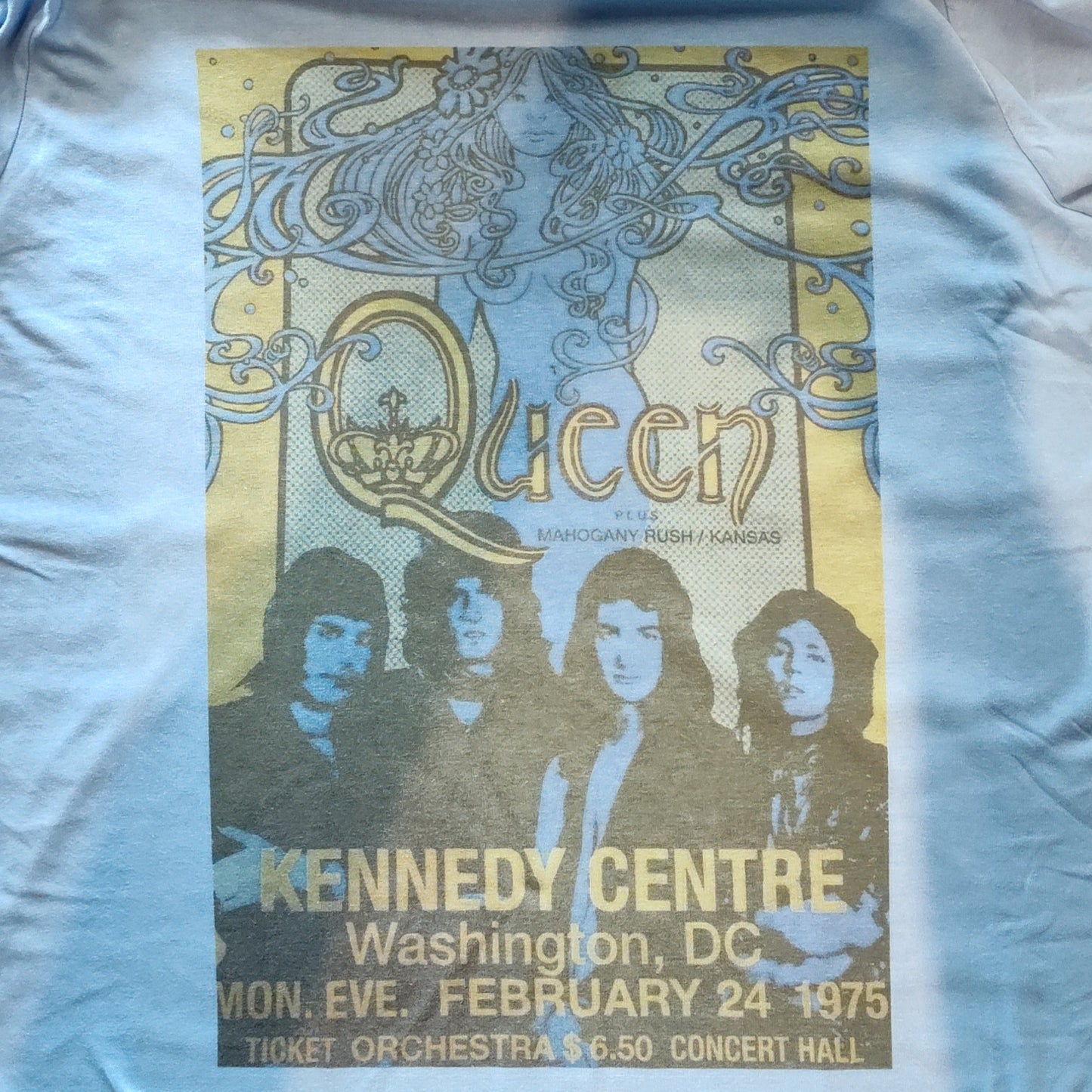 Vintage Queen Kennedy Centre Concert T-Shirt 1975 Light Blue Art Nouveau