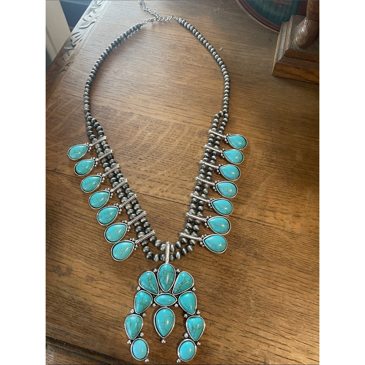 LARGE TURQUOISE STATEMENT NECKLACE