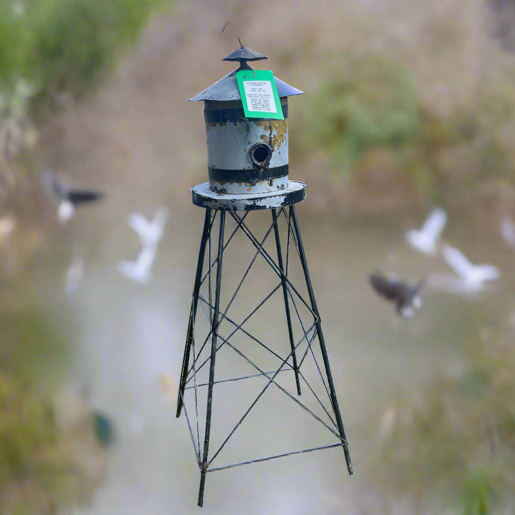 #108, Bird House