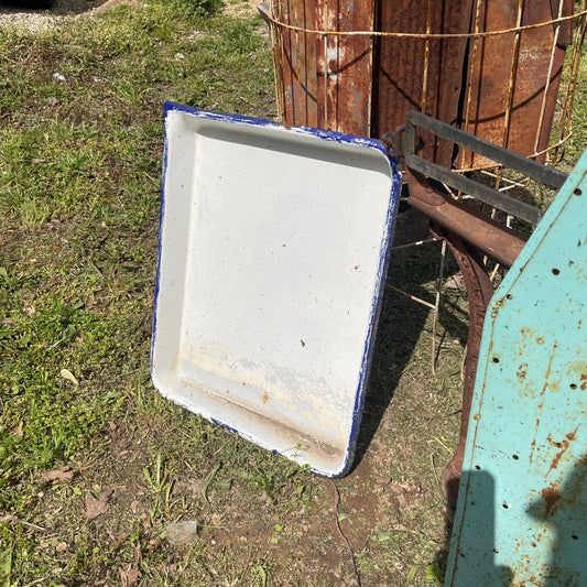 #142, White/Blue pan