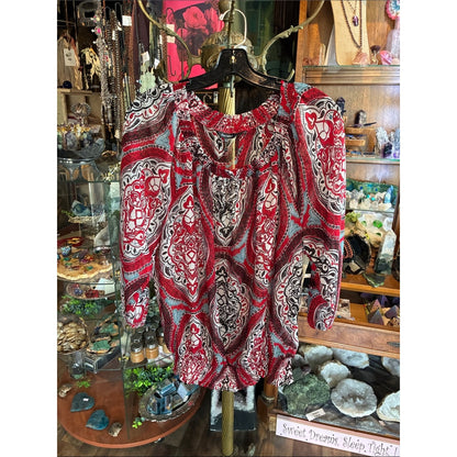 Daisy Fuentes Red Paisley Peasant Blouse