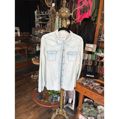 Men's Light Blue Western-Style Button-Up Shirt