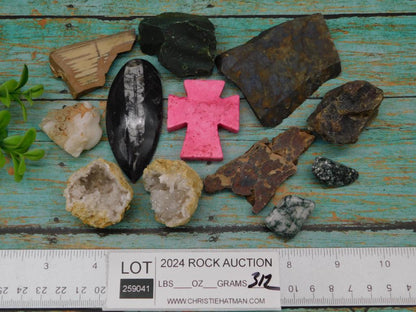 MIXED LOT ROCKS BEADS FOSSILS