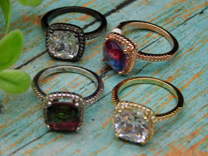 FASHION RINGS LOT OF 4