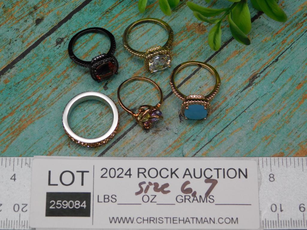 FASHION RINGS LOT OF 5