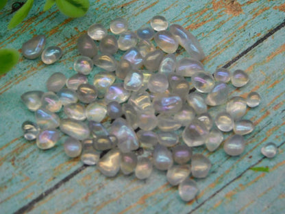 RAINBOW MOONSTONE GEMSTONES