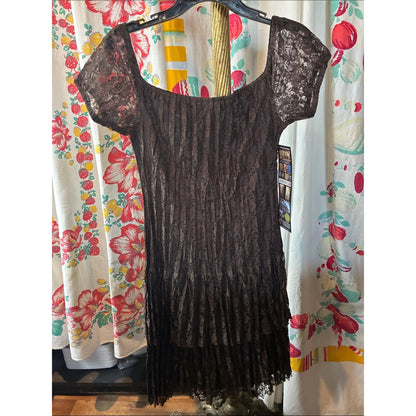 Brown Simon Chang Lace Short Sleeve Scoop Neck Dress