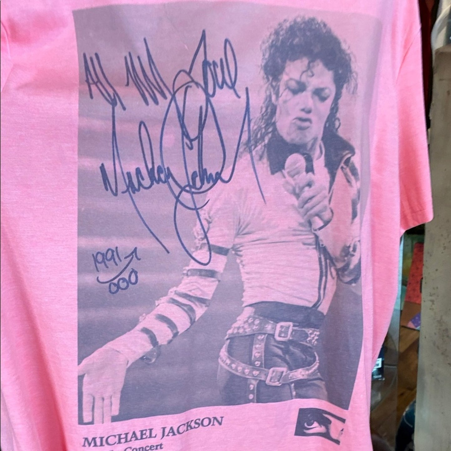 Michael Jackson Vintage-Style Pink Graphic Tee | Oversized Concert T-Shirt