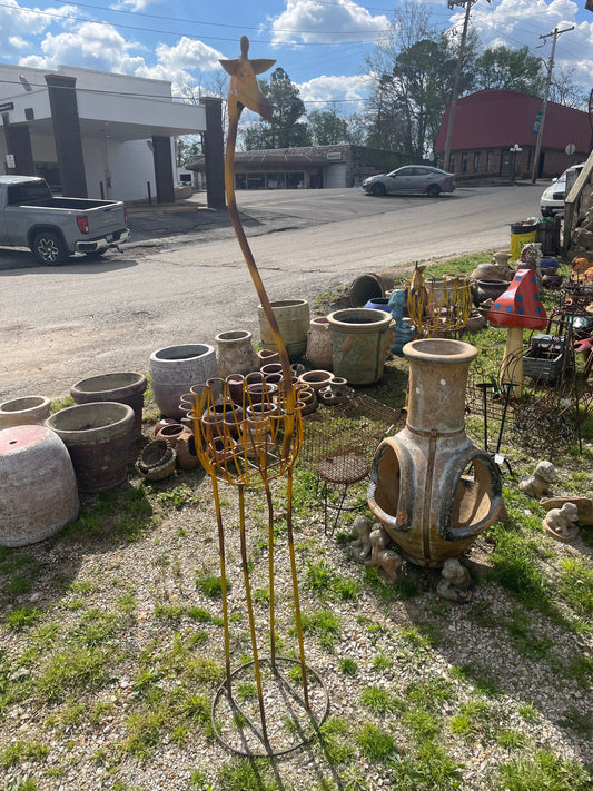 #111,Tall Giraffe Planter