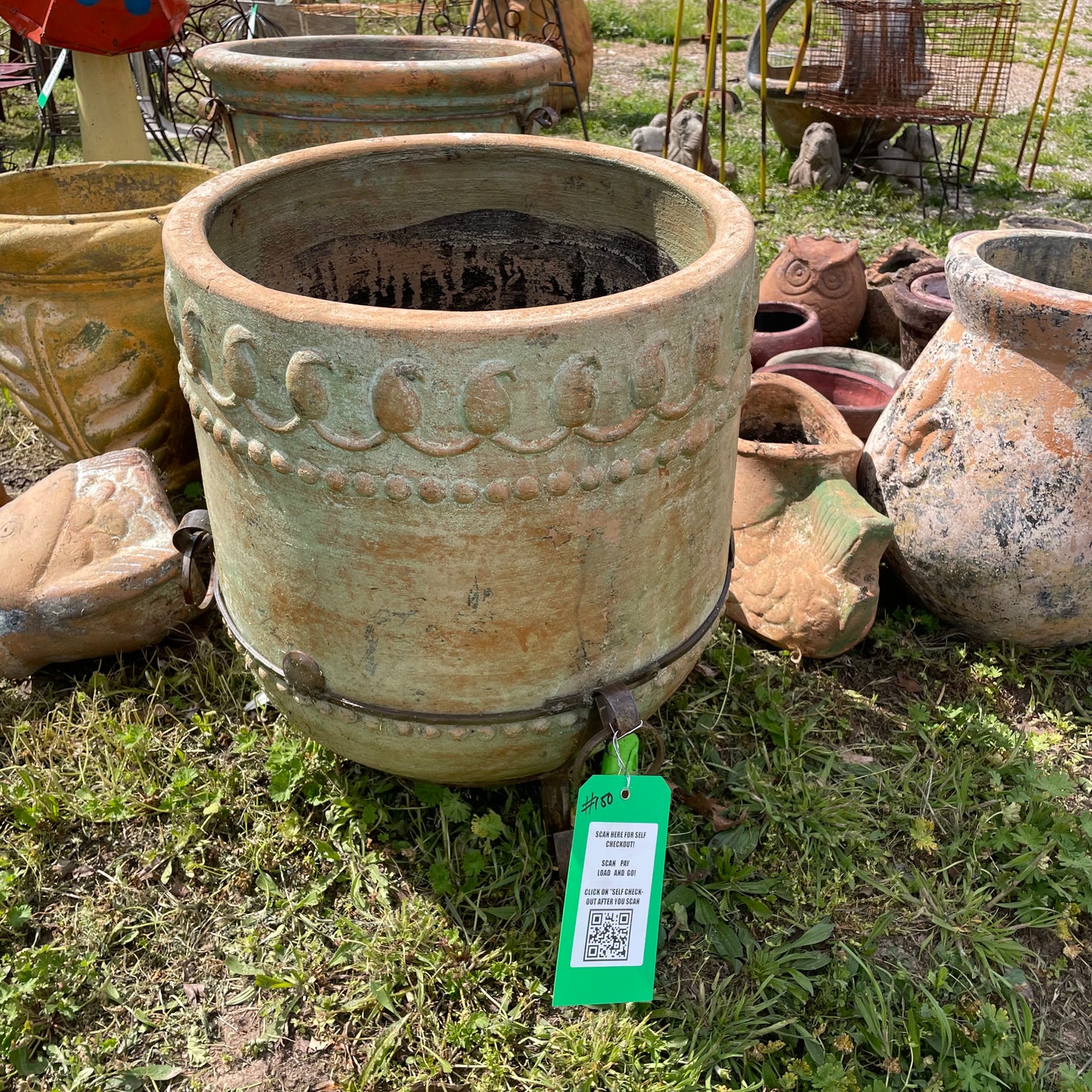 #150, Green pot