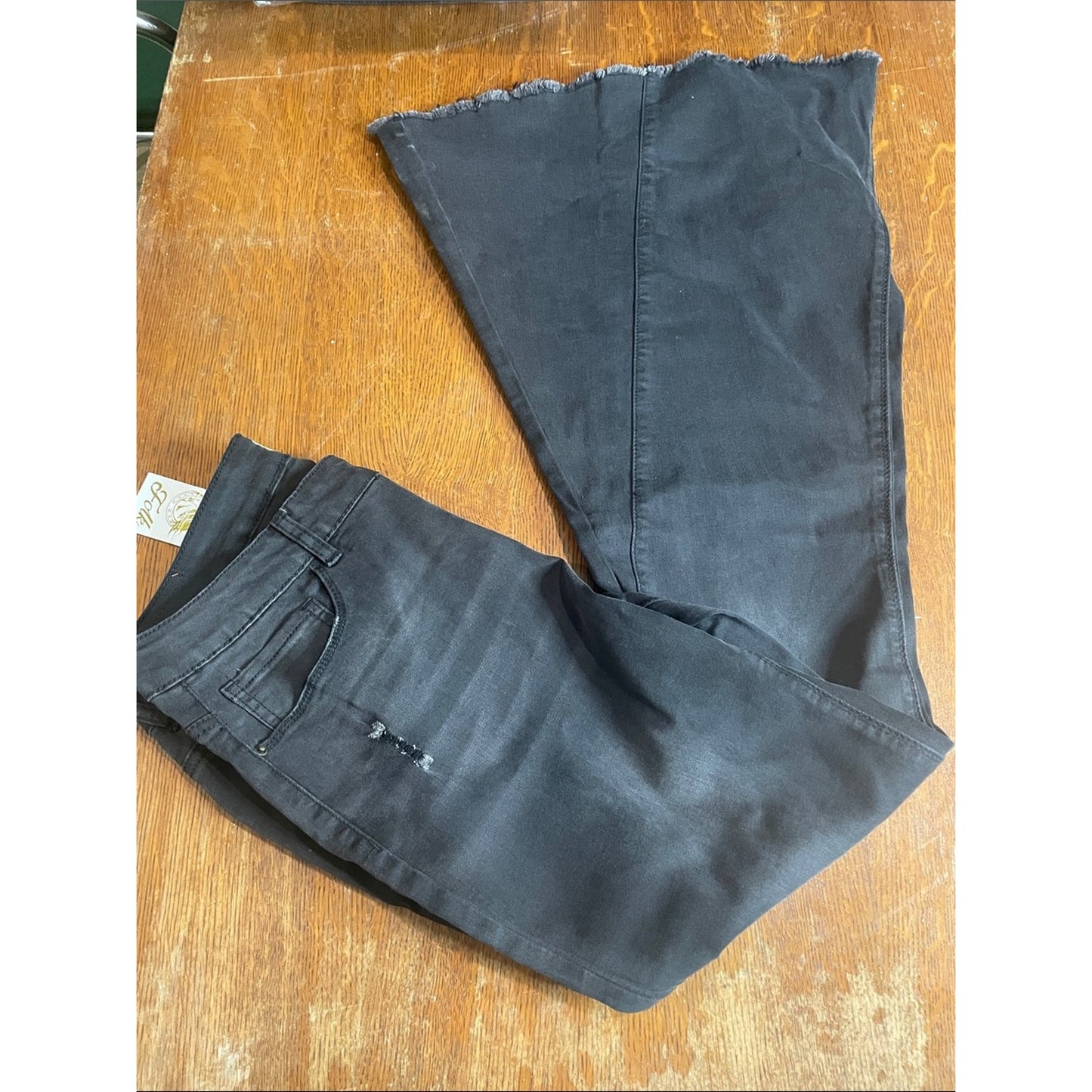 bulk purchase 20 pairs of Plus Size Women’s Wide Leg Jeans - Washed Black