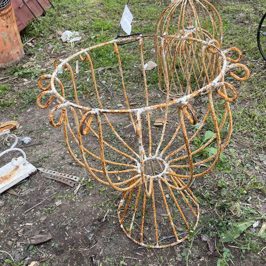 #132, Short iron planter