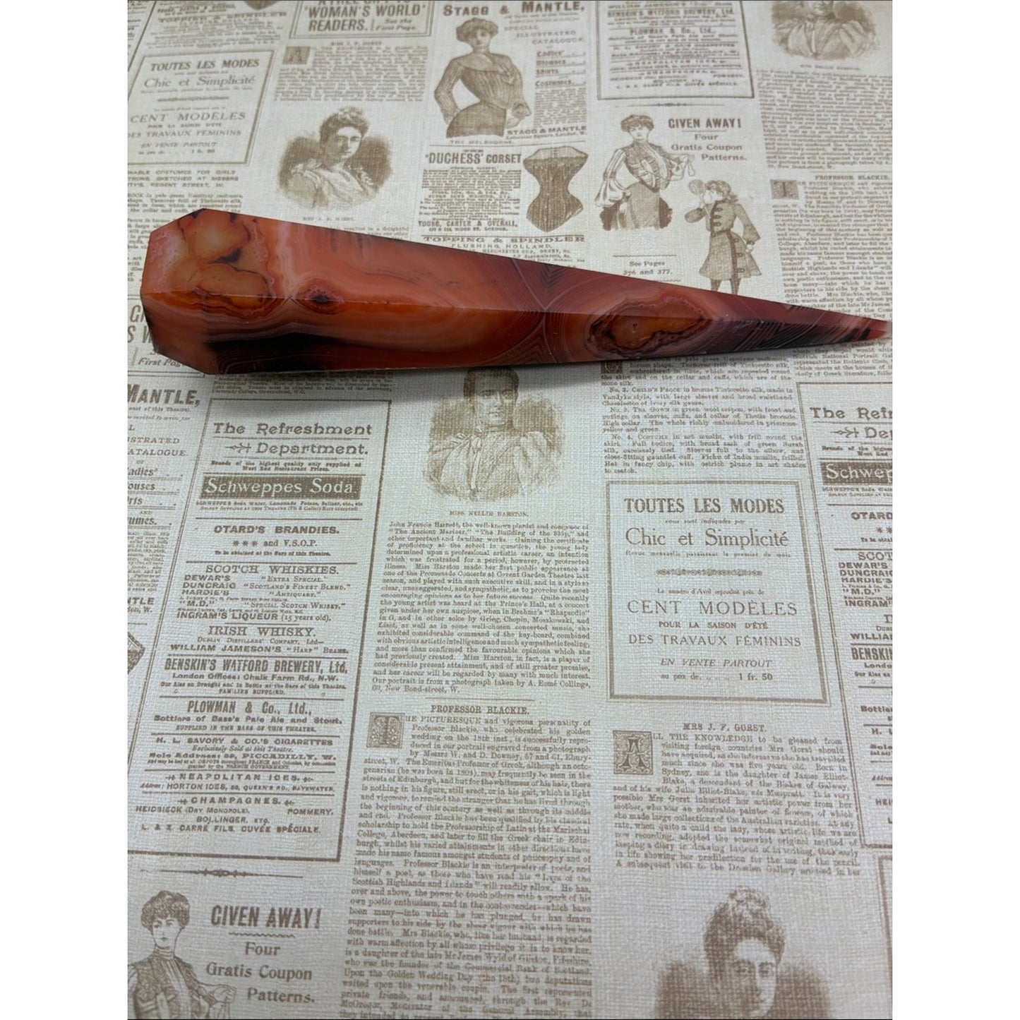 Red and Black Agate Point Decorative Home Accent Rock