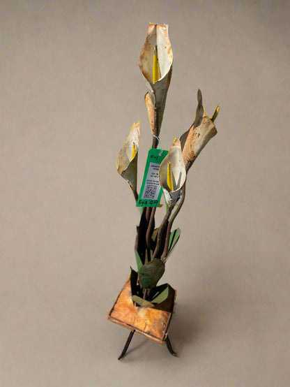 #107, Tulips Lawn & Garden Decor.