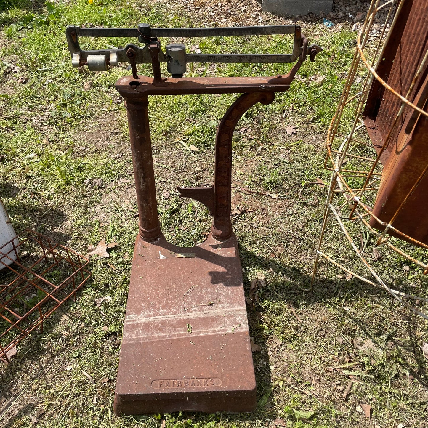#128, Scale