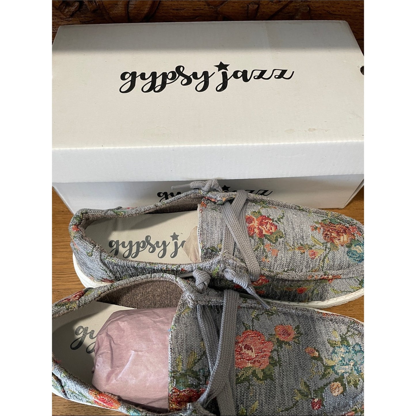 Gypsy Jazz Gray Floral Knit Slip-On Flats
