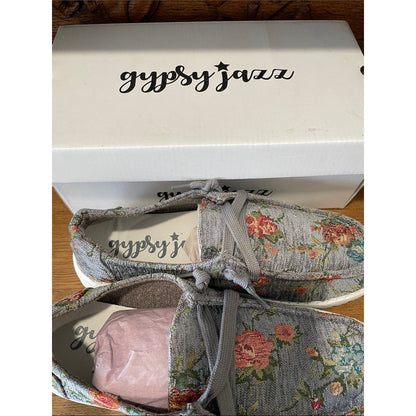 Gypsy Jazz Gray Floral Knit Slip-On Flats