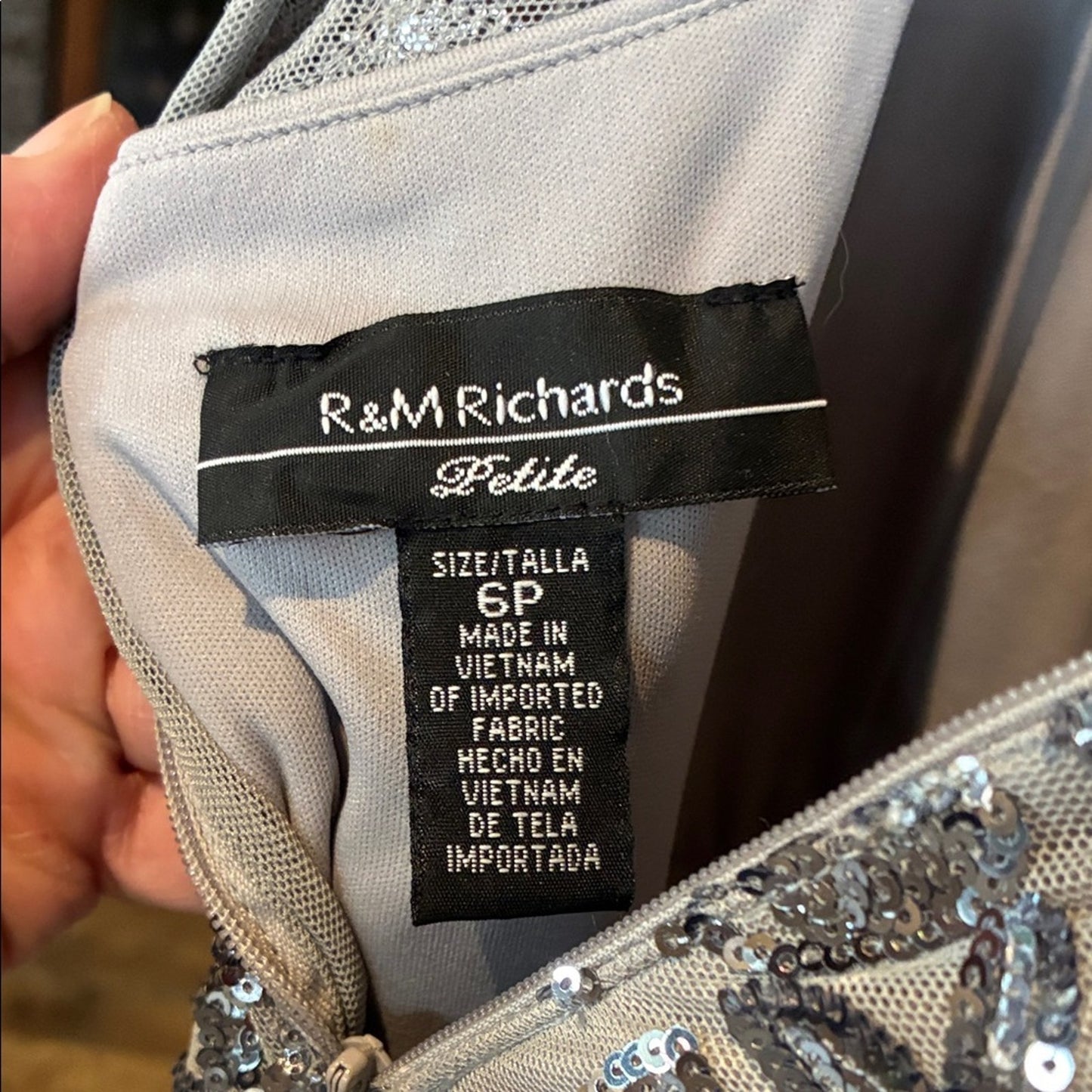 R&M Richards ✨ Silver Sequin Embellished Evening Gown ✨  Make a stunning entranc