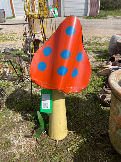 #112, Mushroom yard Decoration