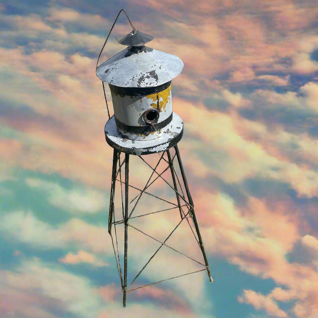 #108, Bird House
