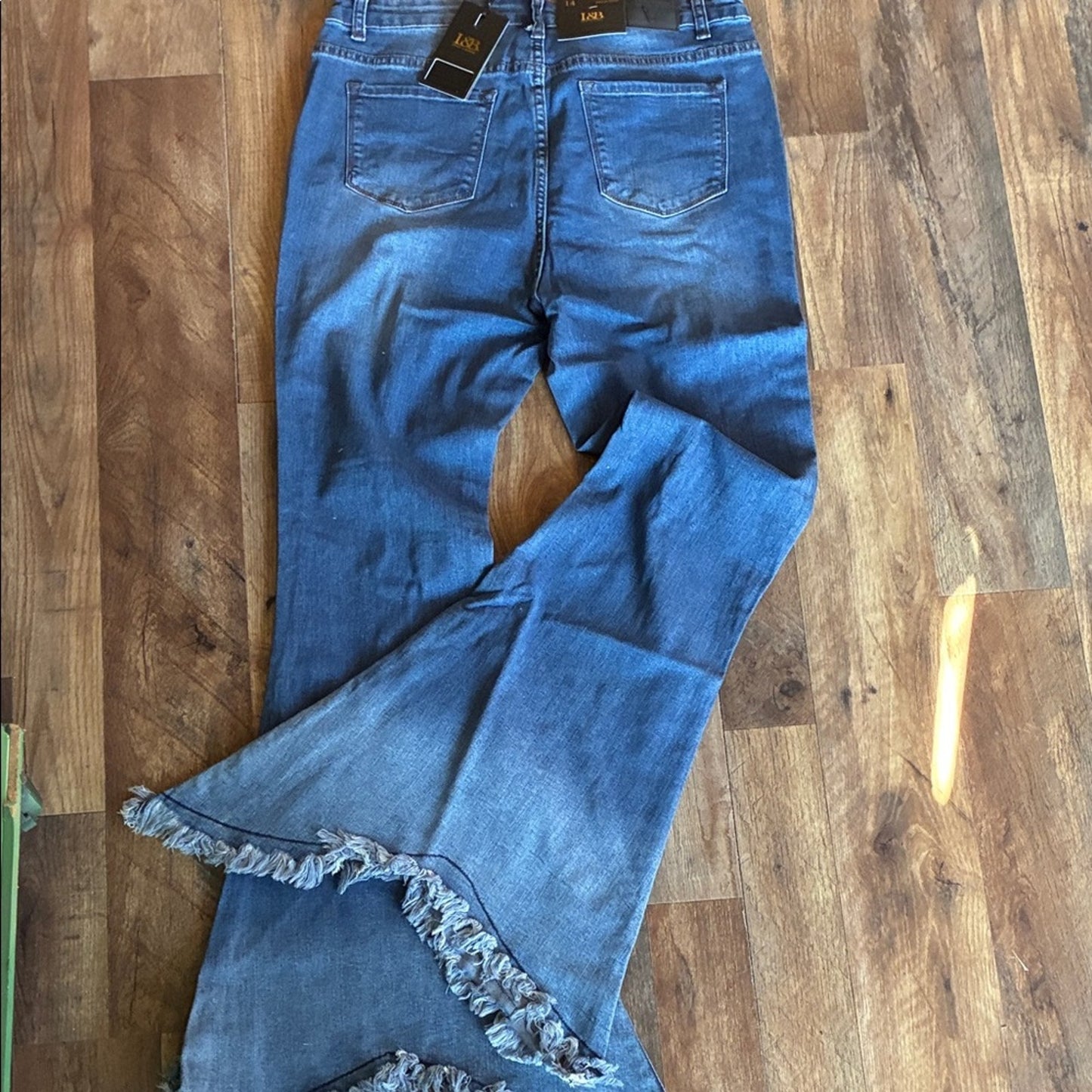 🔥 L&B Flare Jeans – Distressed High-Rise Denim with Extreme Frayed Bell Bottoms