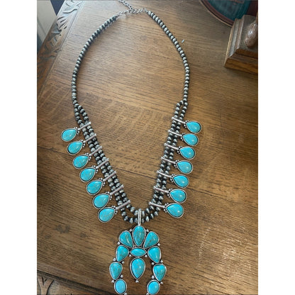 LARGE TURQUOISE STATEMENT NECKLACE